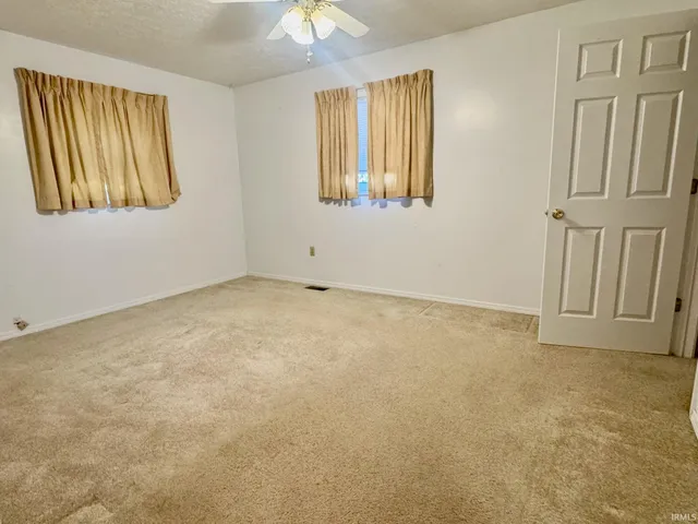 $189,900 | 801 South 4th Street, Orleans, IN 47452