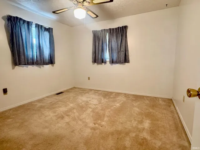 $189,900 | 801 South 4th Street, Orleans, IN 47452