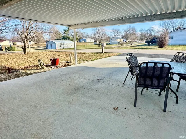 $189,900 | 801 South 4th Street, Orleans, IN 47452