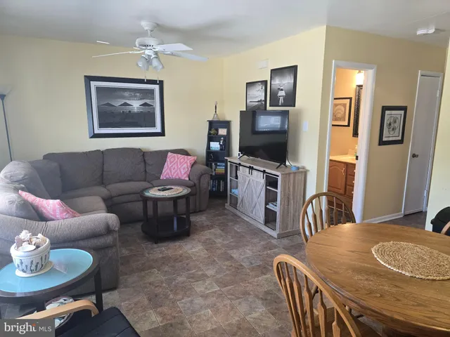 $395,000 | 1203 7 East Beach Avenue, Unit 8, Brigantine, NJ 08203