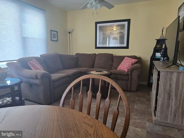 $395,000 | 1203 7 East Beach Avenue, Unit 8, Brigantine, NJ 08203