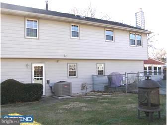 18 Lafayette Road Pennsville, NJ 08070 - Photo 12 of 12 Exterior Back