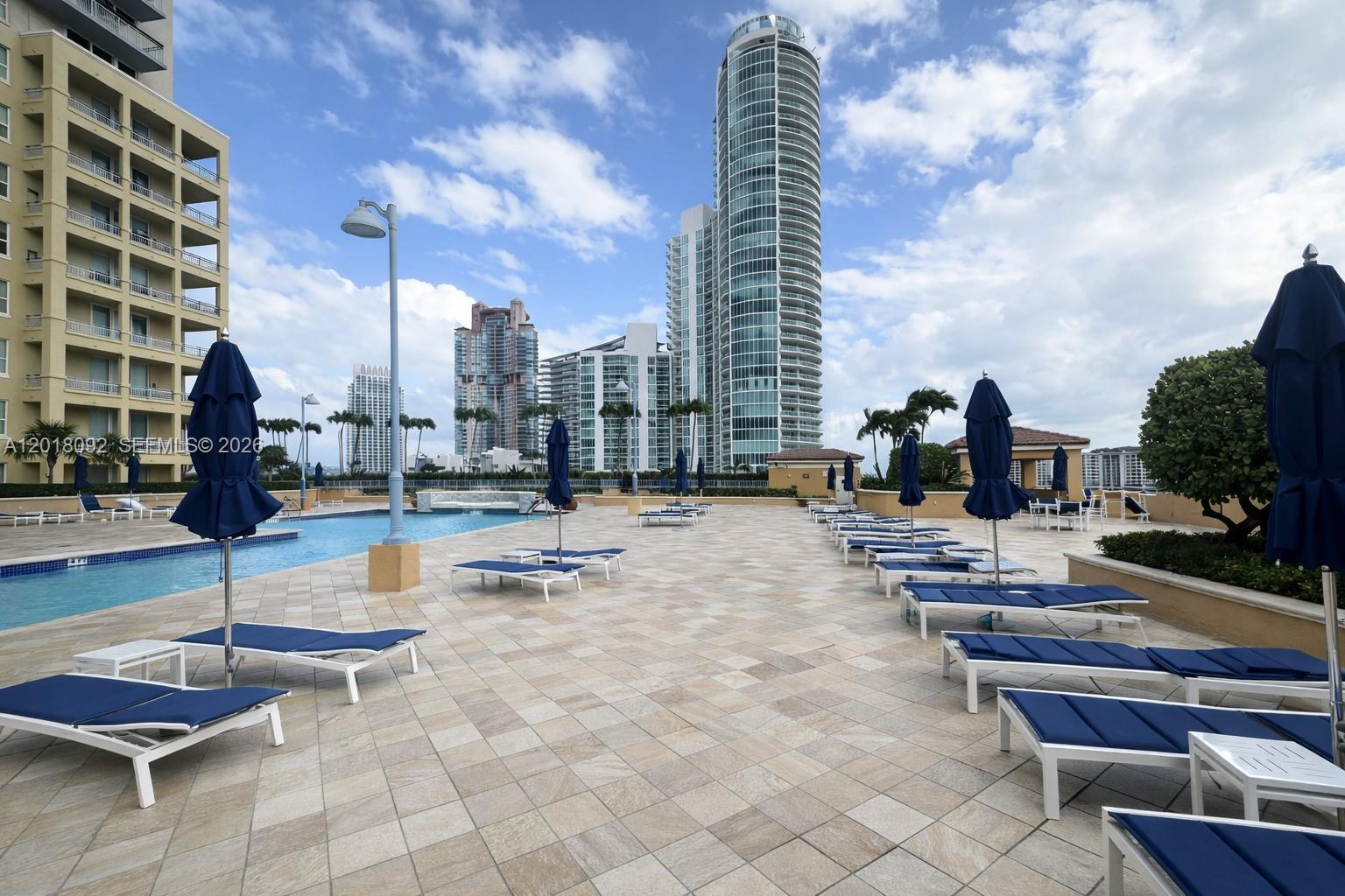 90 Alton Road, Unit 1804 Miami Beach, FL 33139 - Photo 39 of 42