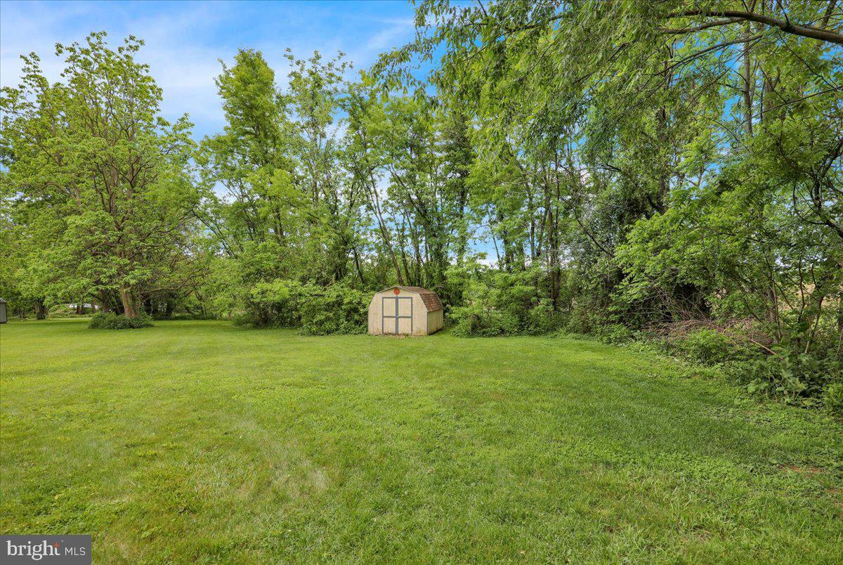 1068 Stouchsburg Road Richland, PA 17087 - Photo 6 of 22 Gallery Image 6