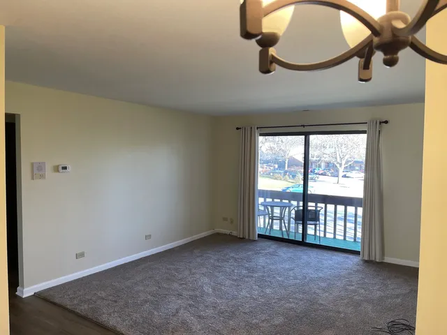 $1,695 | 1495 Georgia Court, Unit 105, Naperville, IL 60540