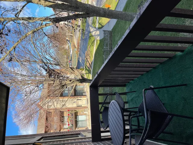 $1,695 | 1495 Georgia Court, Unit 105, Naperville, IL 60540