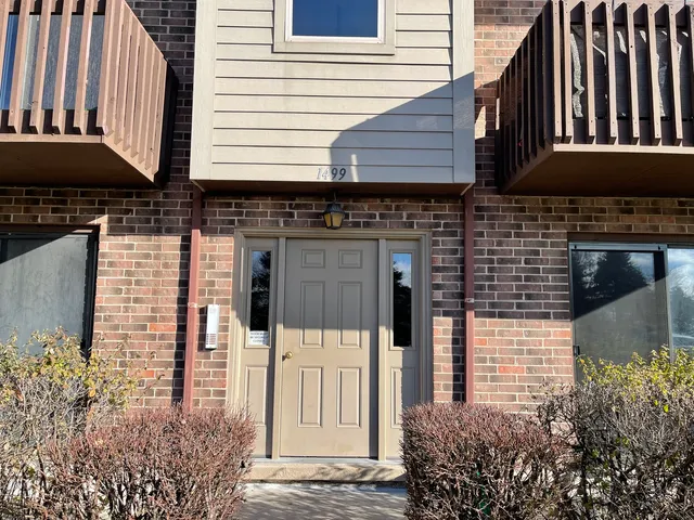 $1,695 | 1495 Georgia Court, Unit 105, Naperville, IL 60540