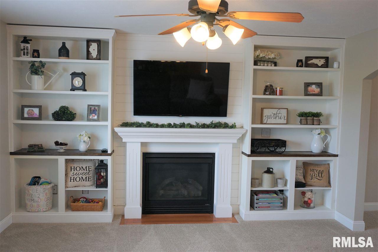 1409 Santa Fe Road Washington, IL 61571 - Photo 8 of 24 Gallery Image 8