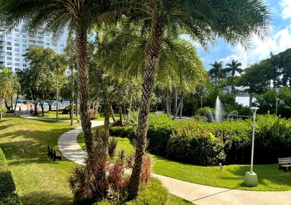 $2,250 | 2851 Northeast 183rd Street, Unit 907E, Aventura, FL 33160