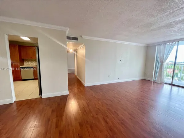 $2,250 | 2851 Northeast 183rd Street, Unit 907E, Aventura, FL 33160