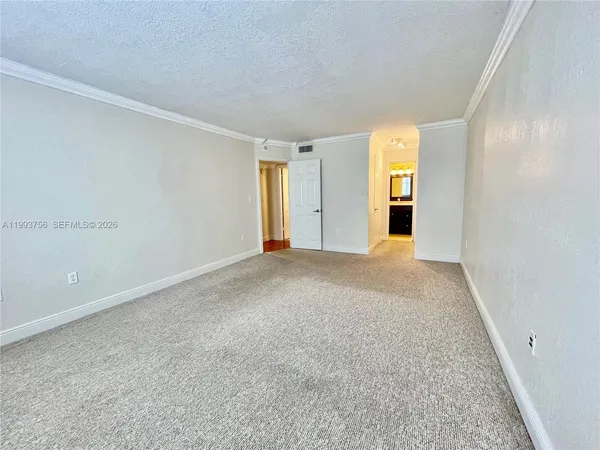 $2,250 | 2851 Northeast 183rd Street, Unit 907E, Aventura, FL 33160