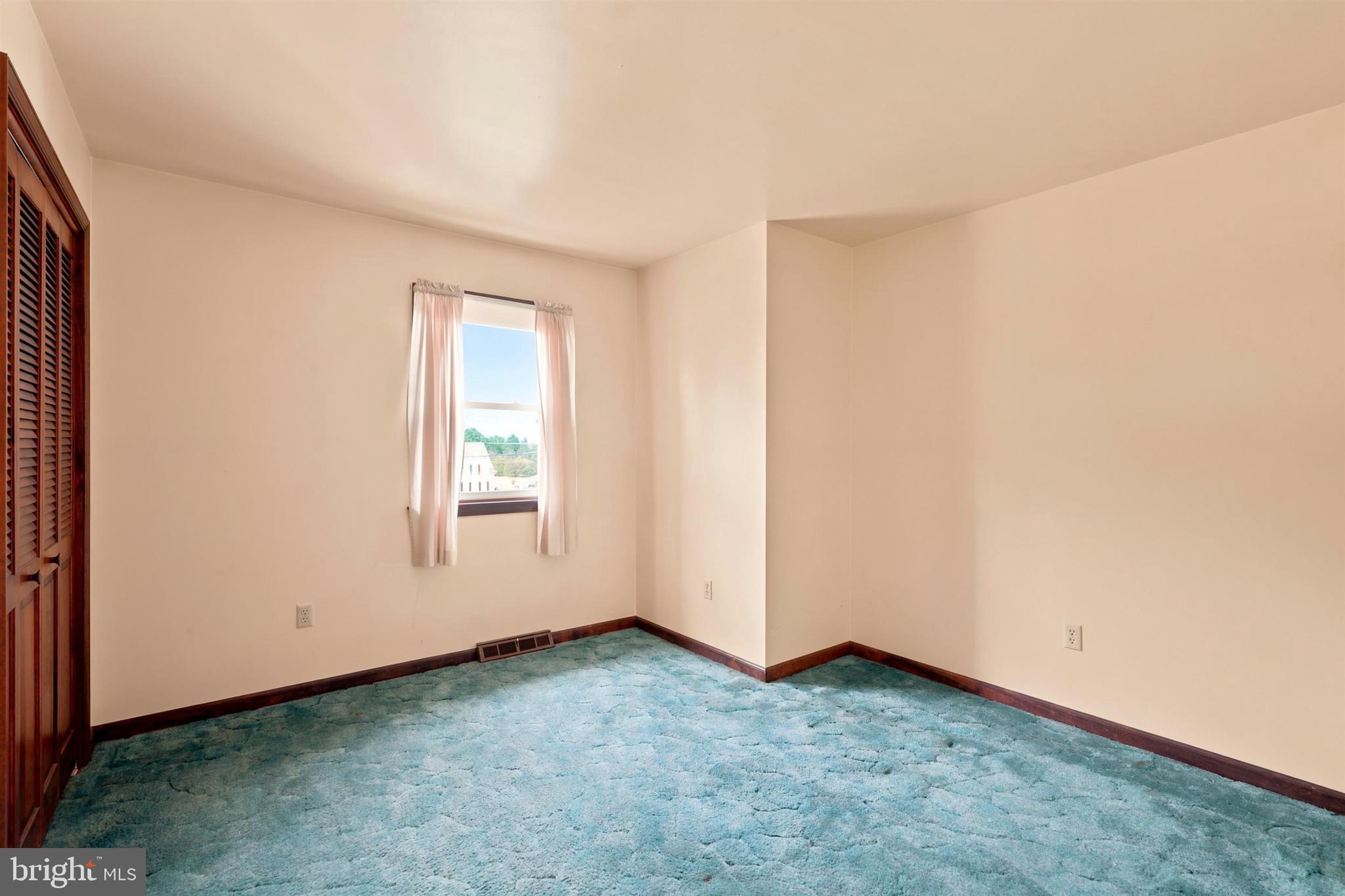 2029 Hoffmansville Road Frederick, PA 19435 - Photo 19 of 29