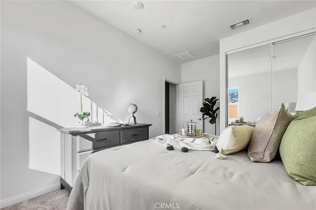 $620,000 | 4884 Sicily Drive, Lake Elsinore, CA 92530