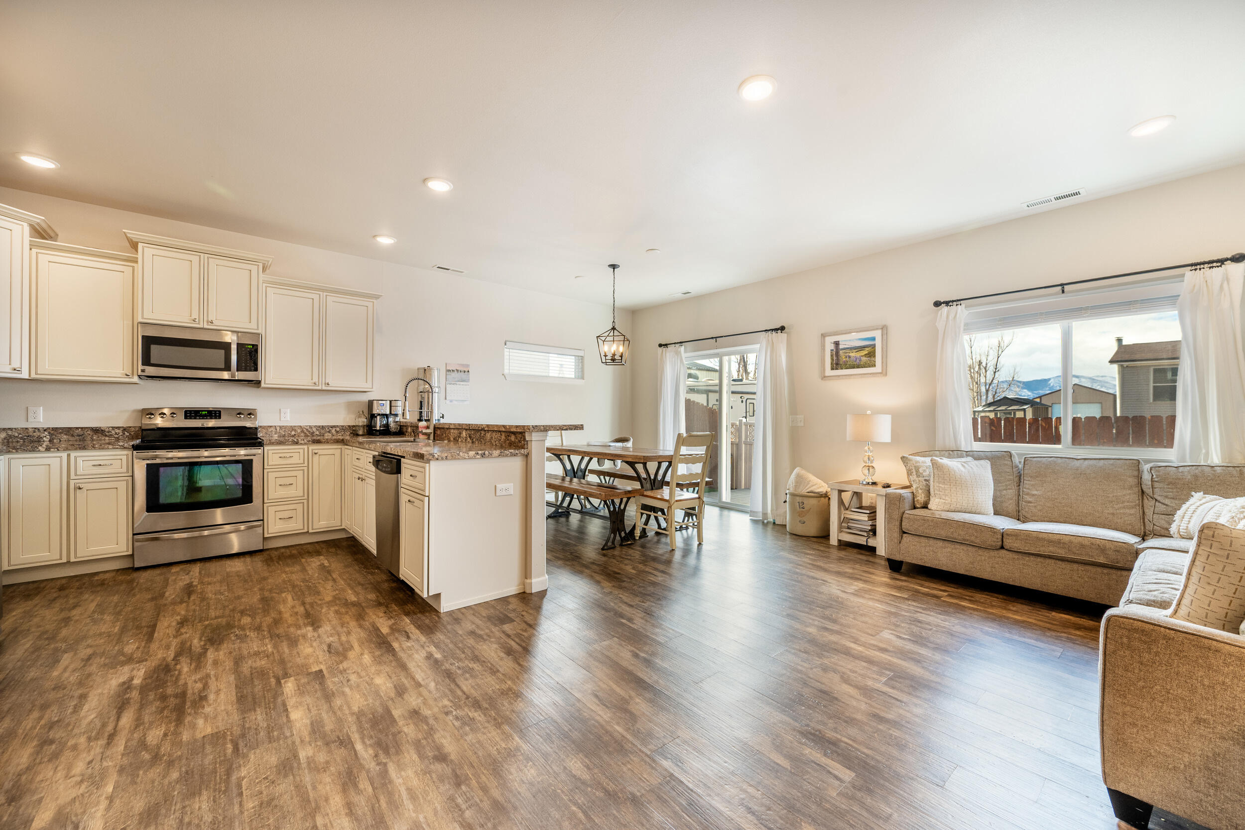 104 Trails W Circle Ranchester, WY 82839 - Photo 2 of 24 2 - Open Concept