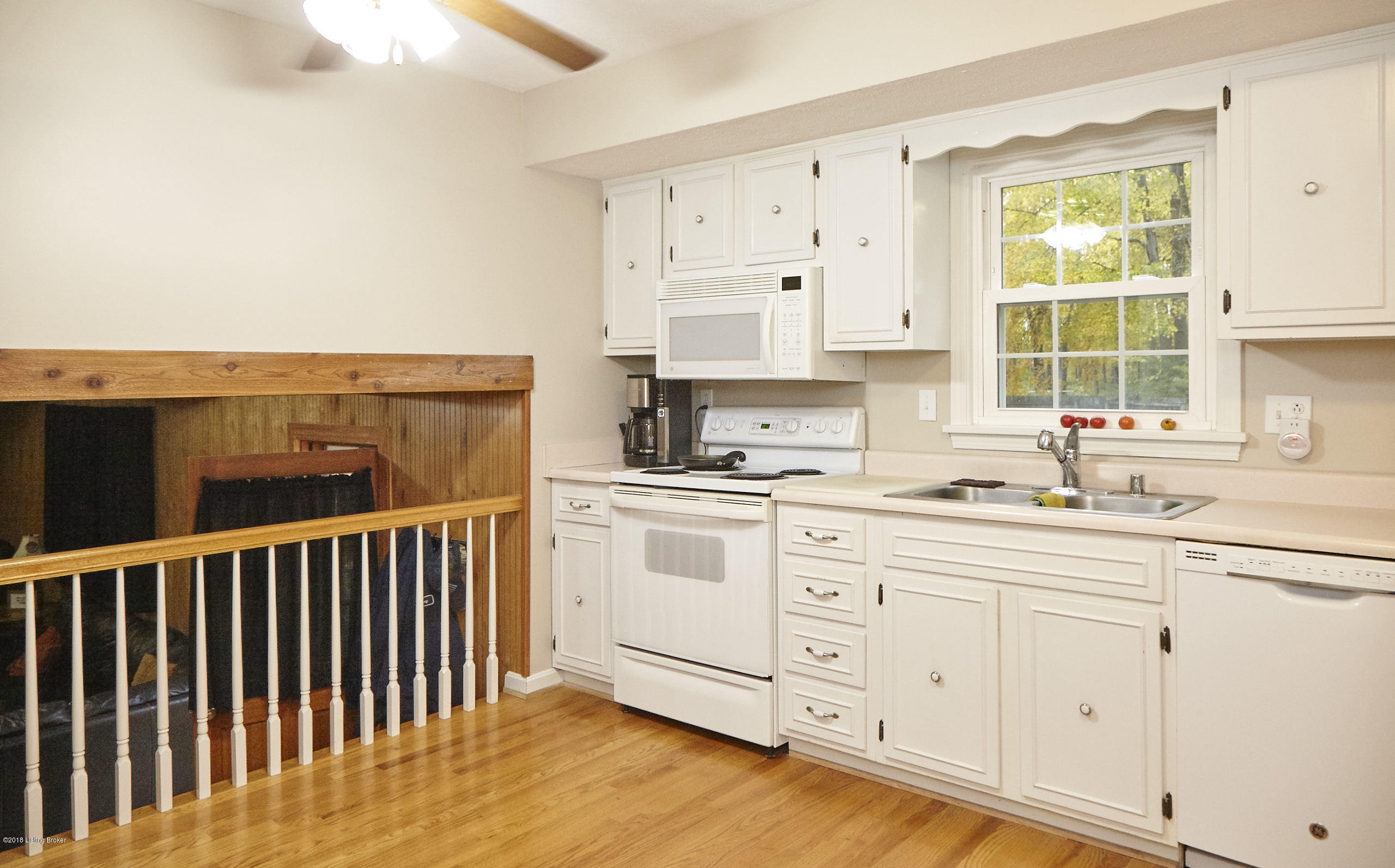 4501 Lambert Road Louisville, KY 40219 - Photo 11 of 46 4501Lambert_028