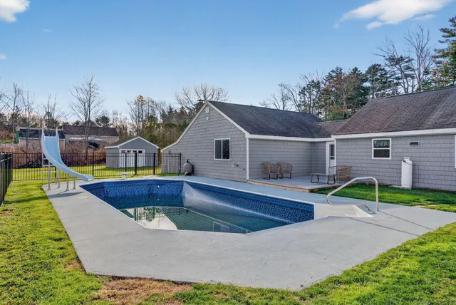 $350,000 | 239 Westbrook Street, South Thomaston, ME 04858