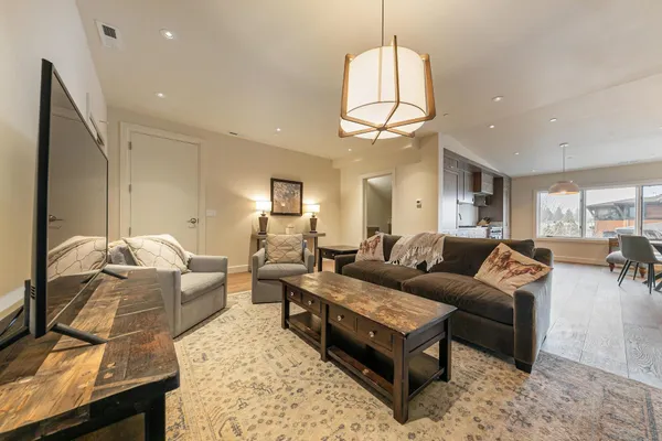 $949,000 | 12313 Soaring Way, Unit 3C, Truckee, CA 96161