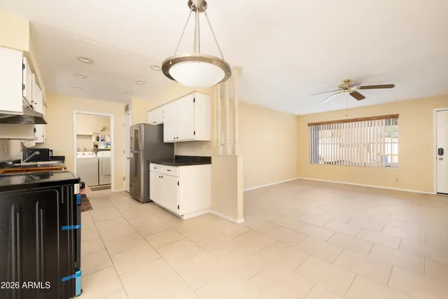 $1,500 | 4021 East Carol Circle, Mesa, AZ 85206