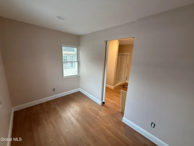 $1,950 | 253 6th Avenue, Troy, NY 12182