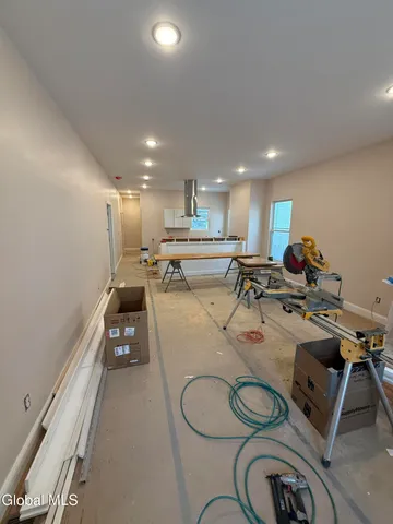 $1,950 | 253 6th Avenue, Troy, NY 12182