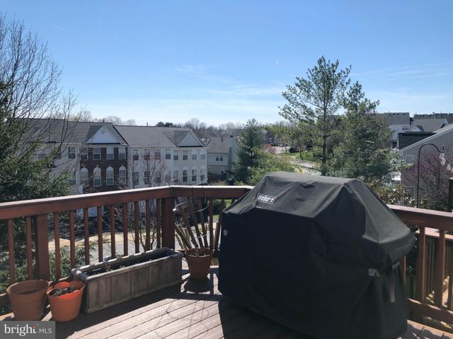 $732,000 | 5262 Ballycastle Circle, Alexandria, VA 22315