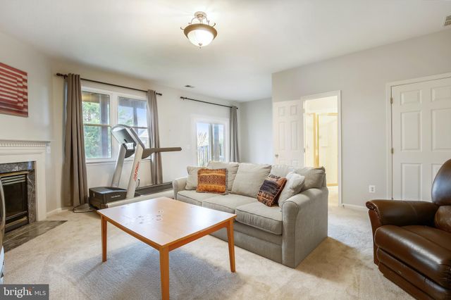 $732,000 | 5262 Ballycastle Circle, Alexandria, VA 22315