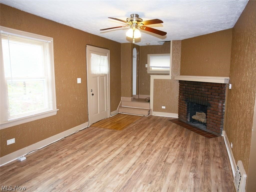 1490 South Noble Road Cleveland, OH 44121 - Photo 3 of 9 Gallery Image 3