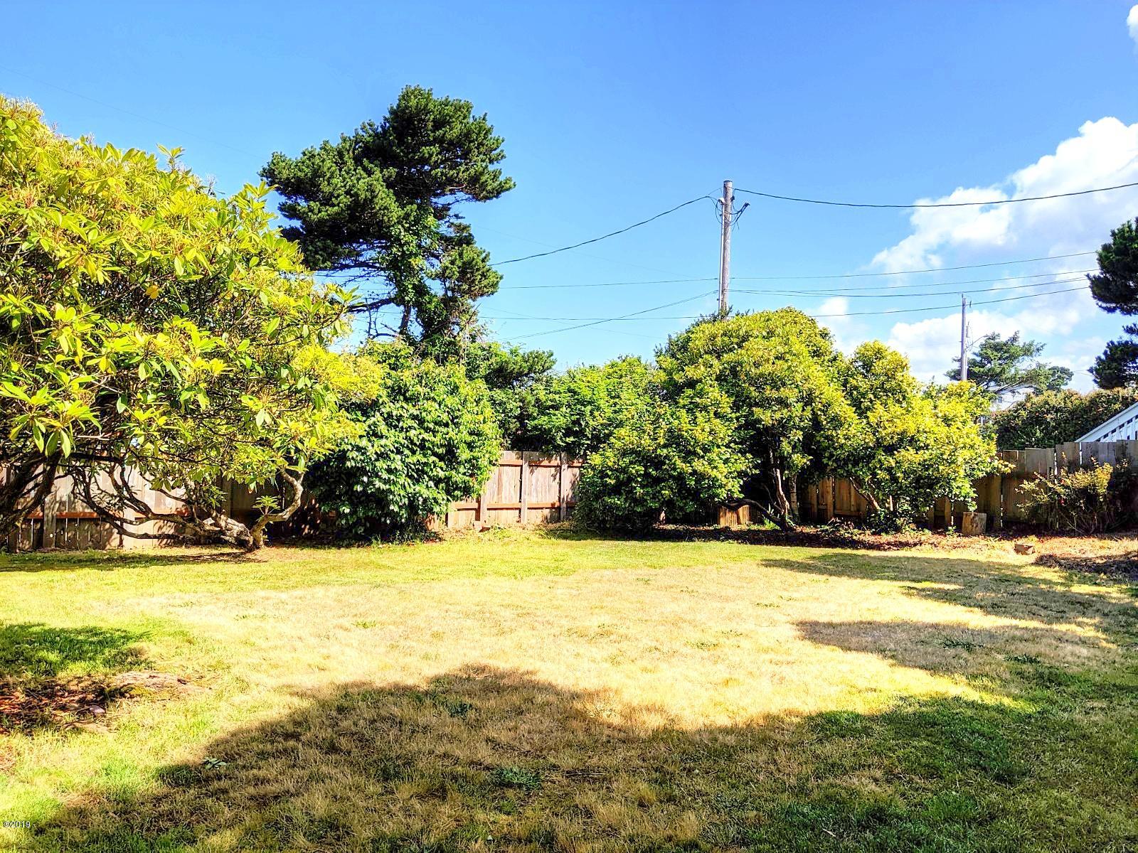 529 Southwest 5th Street Newport, OR 97365 - Photo 4 of 14 Fenced Back Yard