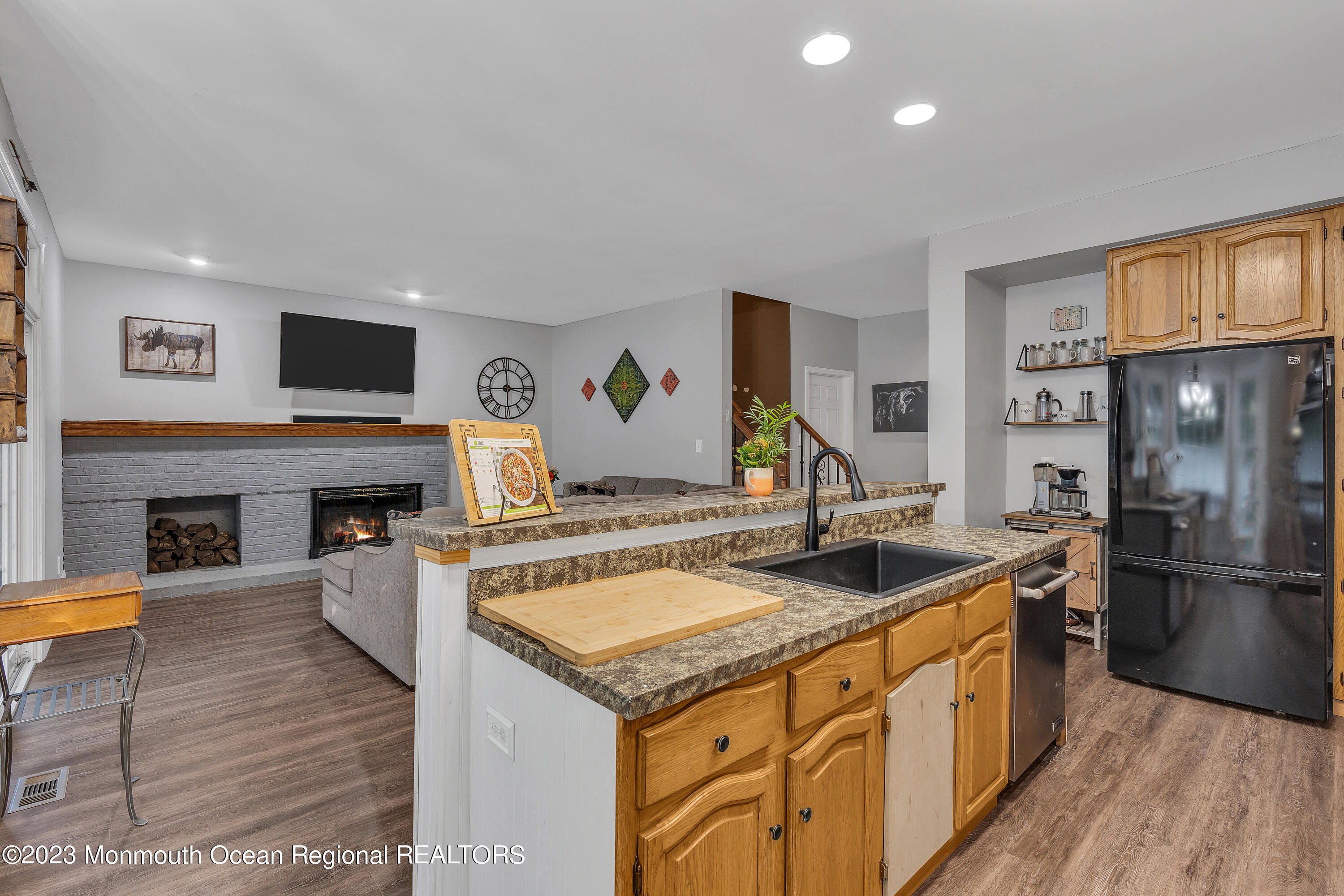 29 Royal Road Freehold, NJ 07728 - Photo 15 of 61 024_dsc03098-1rw