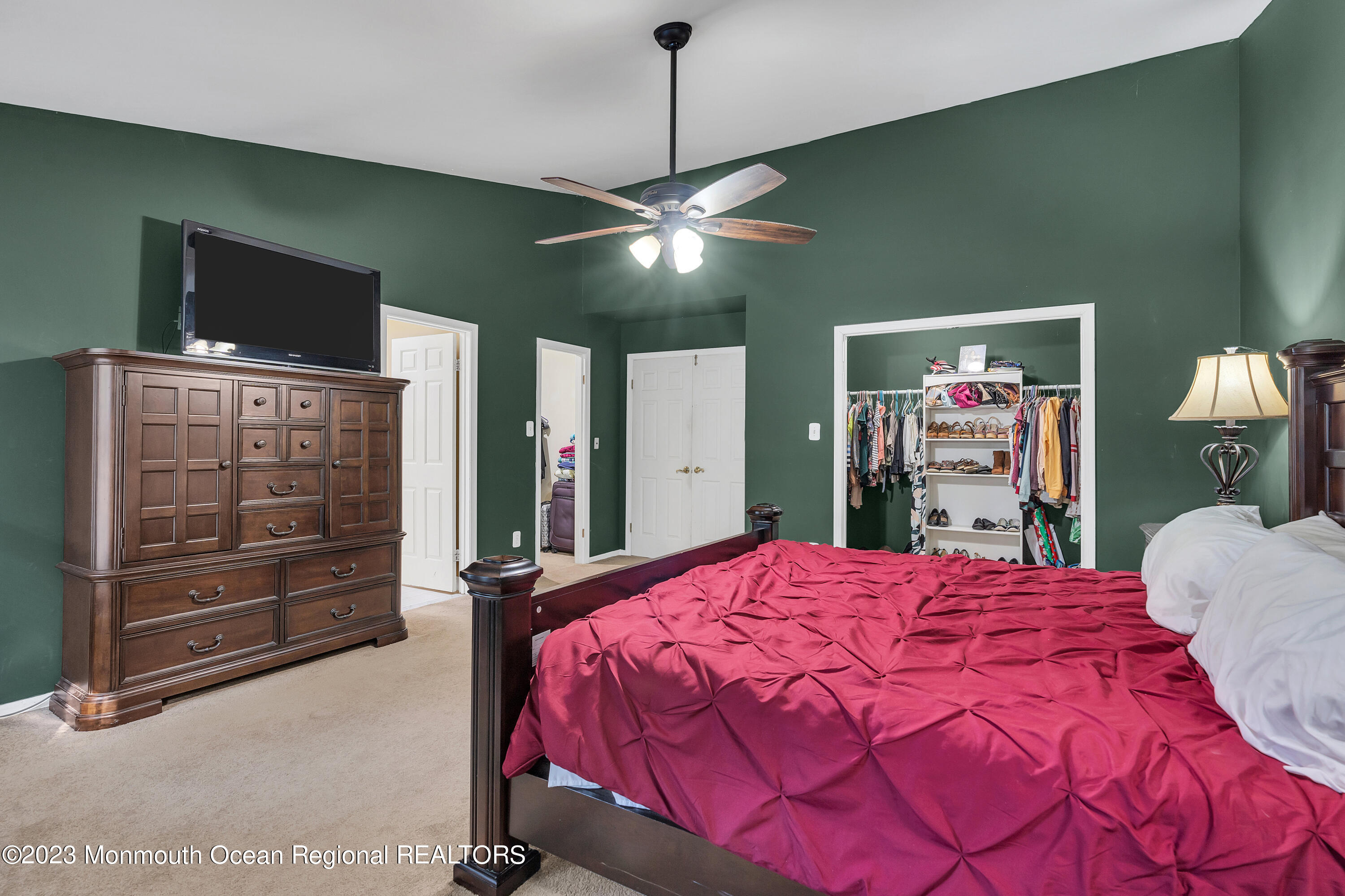 29 Royal Road Freehold, NJ 07728 - Photo 27 of 61 043_dsc02948rw