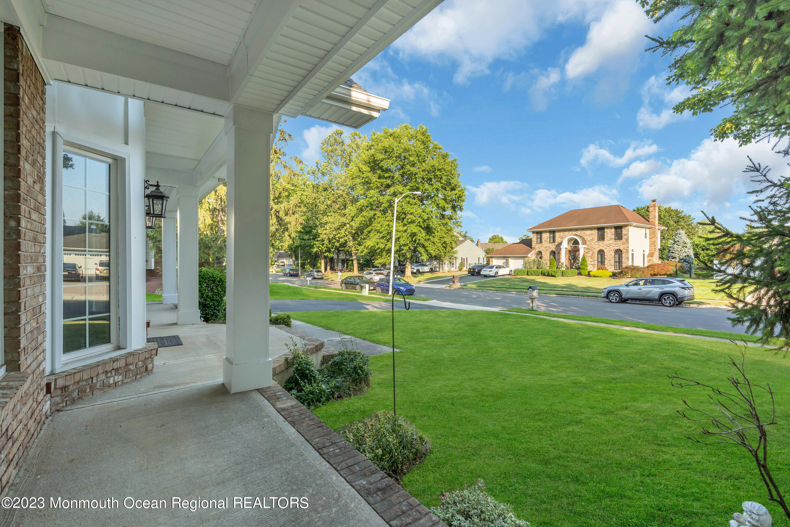 29 Royal Road Freehold, NJ 07728 - Photo 4 of 61 004_dsc03118-1rw