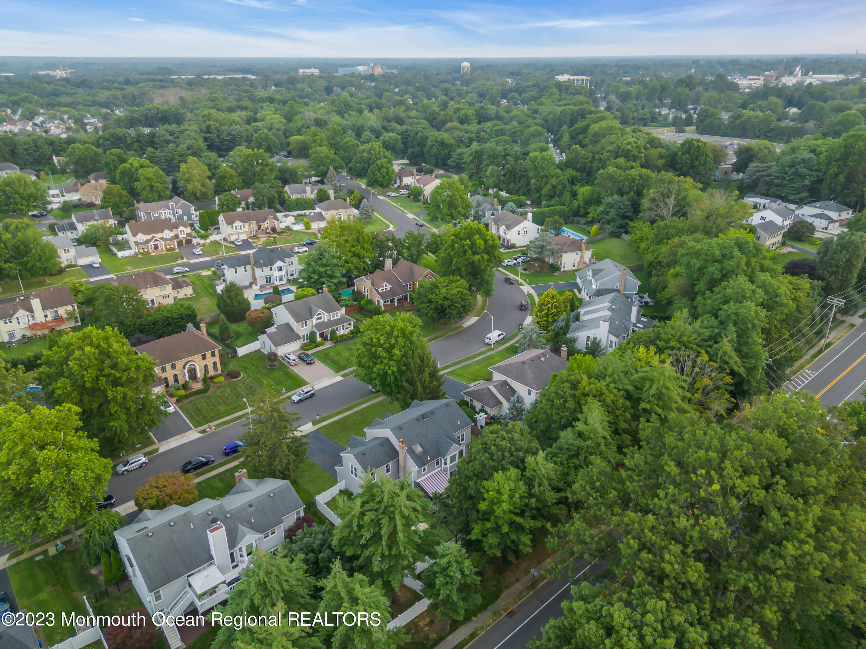 29 Royal Road Freehold, NJ 07728 - Photo 54 of 61 059_dji_0068-1