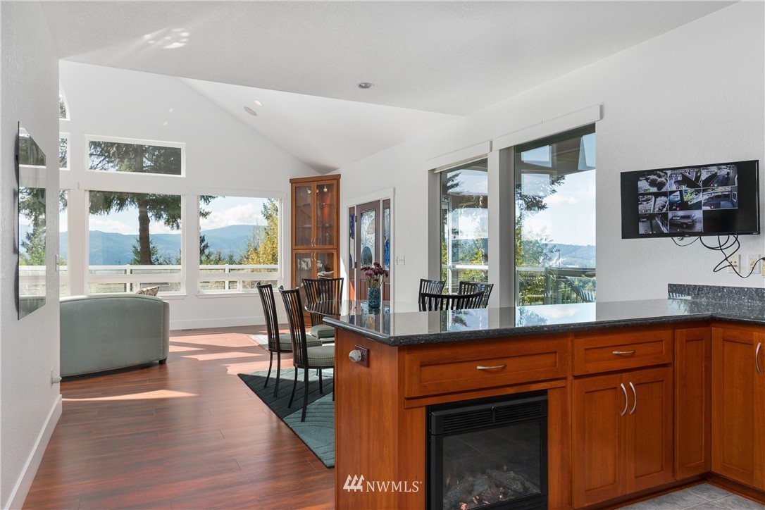 81 Maple Ridge Road Cathlamet, WA 98612 - Photo 9 of 40 Gallery Image 9