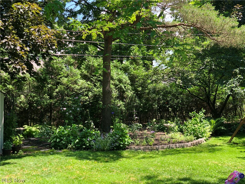 1921 Winchester Road Cleveland, OH 44124 - Photo 31 of 34