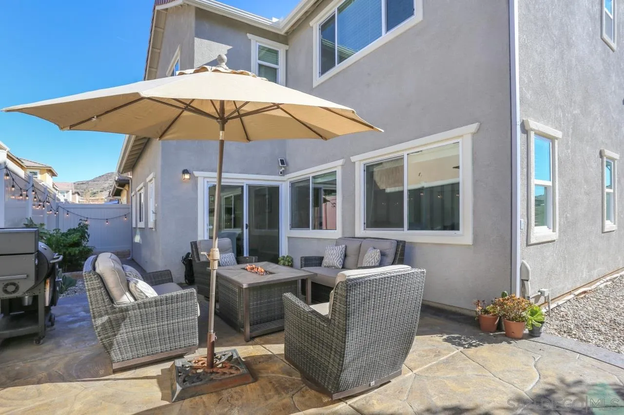 204 Oberlander Way Fallbrook, CA 92028 - Photo 8 of 63 Gallery Image 8