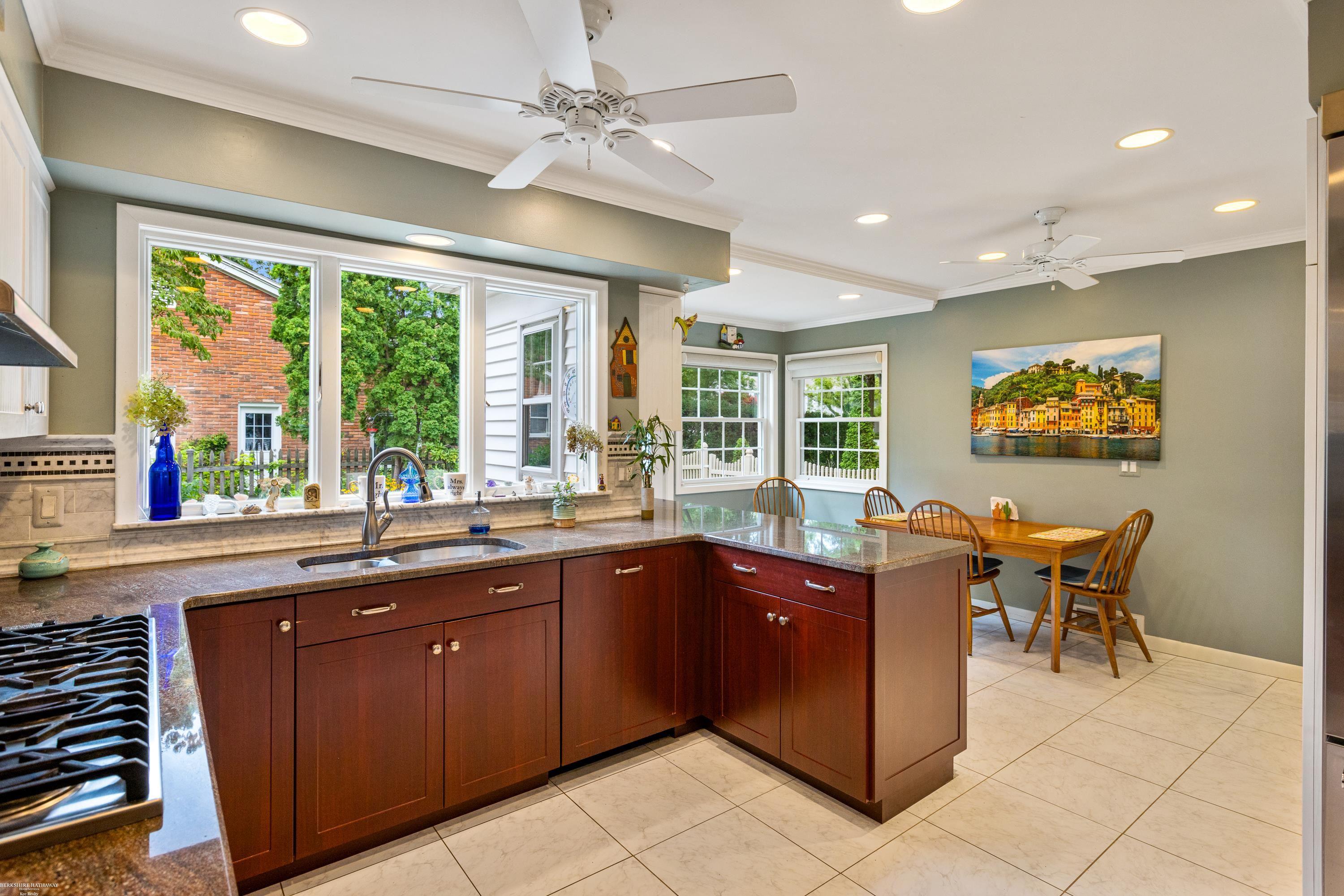 92 Deeplands Road Grosse Pointe, MI 48236 - Photo 27 of 75 50121634-26.JPG