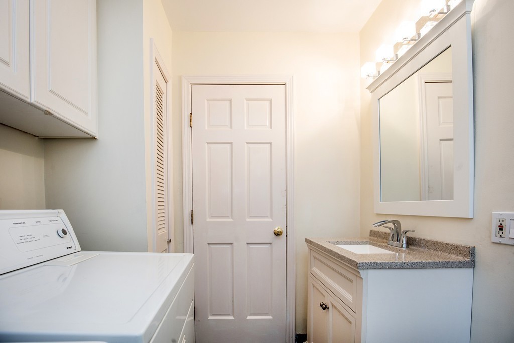 19 Arborough Road Boston, MA 02131 - Photo 11 of 30
