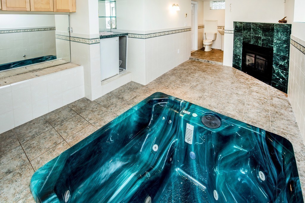19 Arborough Road Boston, MA 02131 - Photo 23 of 30