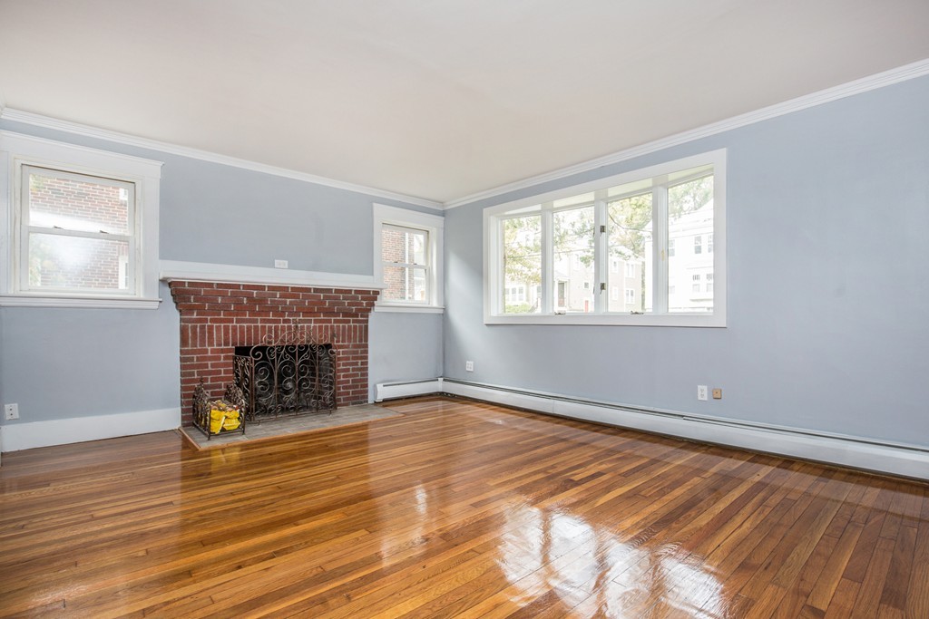 19 Arborough Road Boston, MA 02131 - Photo 5 of 30