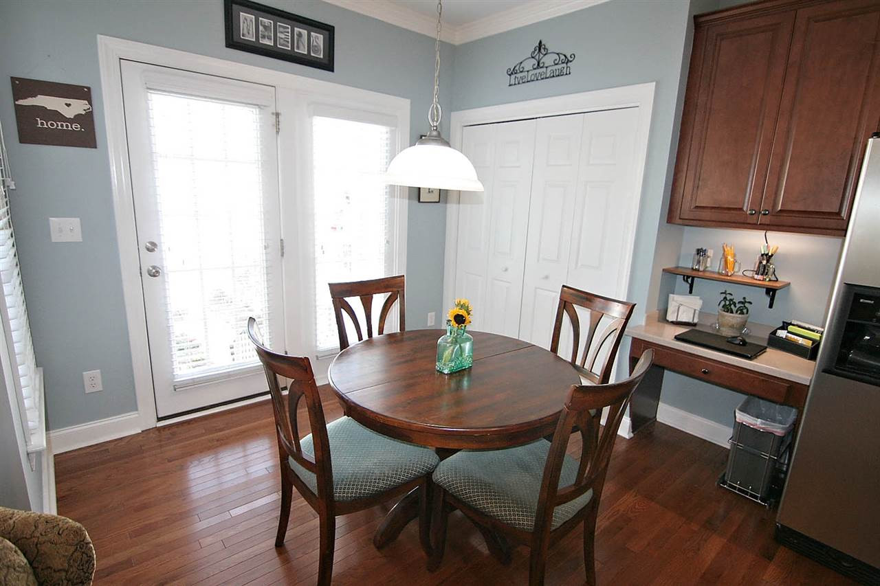 2505 St Paul's Square Raleigh, NC 27614 - Photo 11 of 25 Breakfast Area