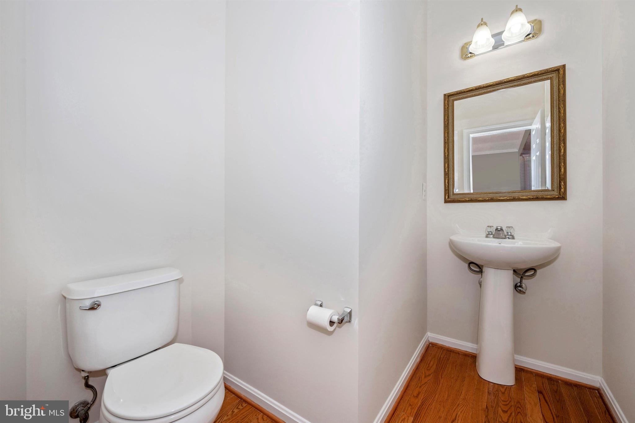 1510 Rising Ridge Road Mount Airy, MD 21771 - Photo 13 of 40 Powder Room
