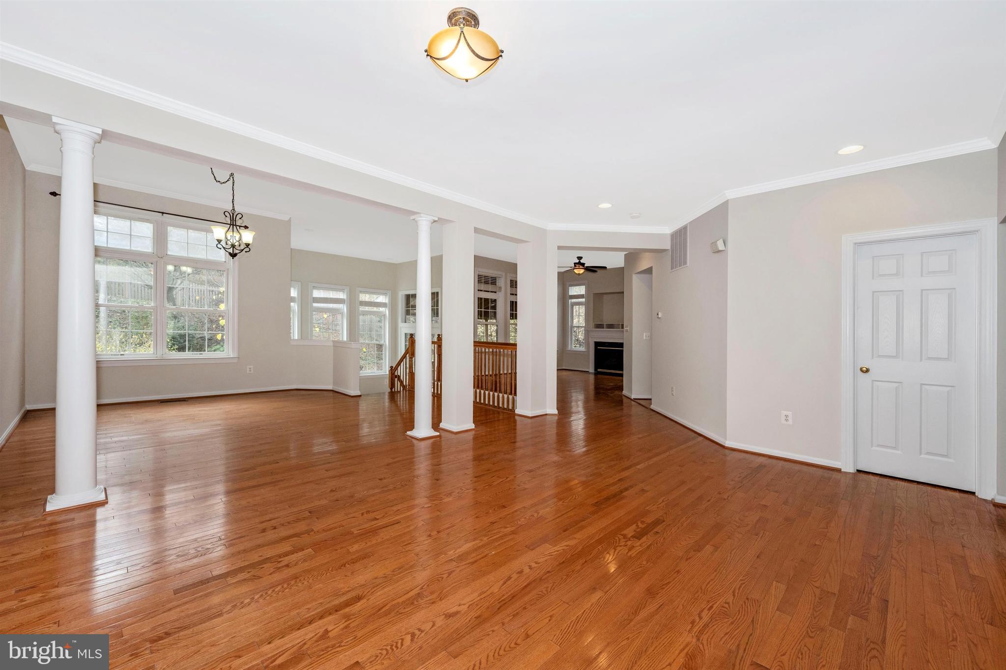 1510 Rising Ridge Road Mount Airy, MD 21771 - Photo 4 of 40 Living Room