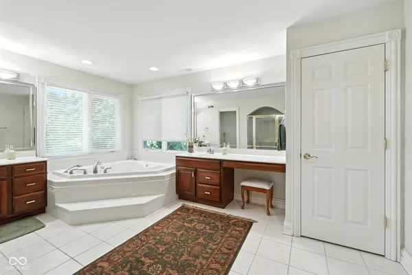 $875,000 | 5300 West Autumn Springs Court, Muncie, IN 47304