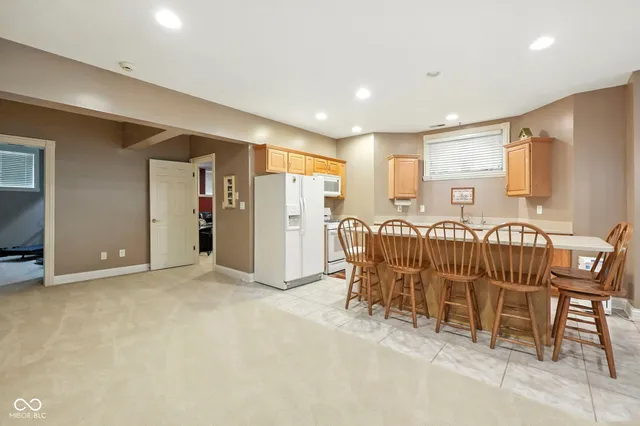 $875,000 | 5300 West Autumn Springs Court, Muncie, IN 47304