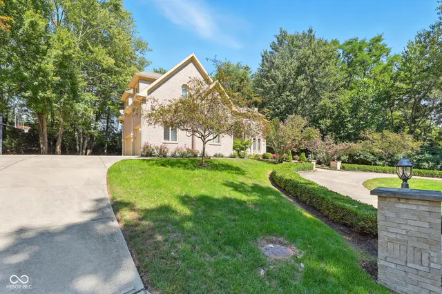 $875,000 | 5300 West Autumn Springs Court, Muncie, IN 47304