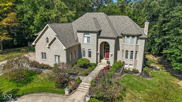 $875,000 | 5300 West Autumn Springs Court, Muncie, IN 47304