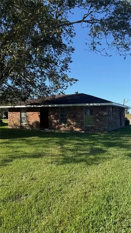$1,175 | 14070 Highway 23, Belle Chasse, LA 70037