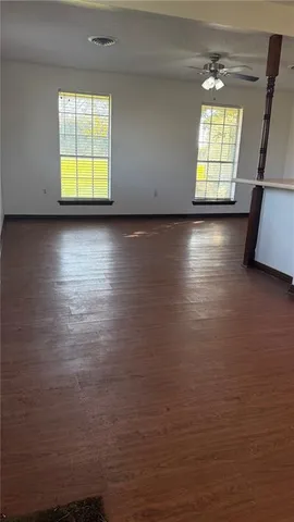 $1,175 | 14070 Highway 23, Belle Chasse, LA 70037