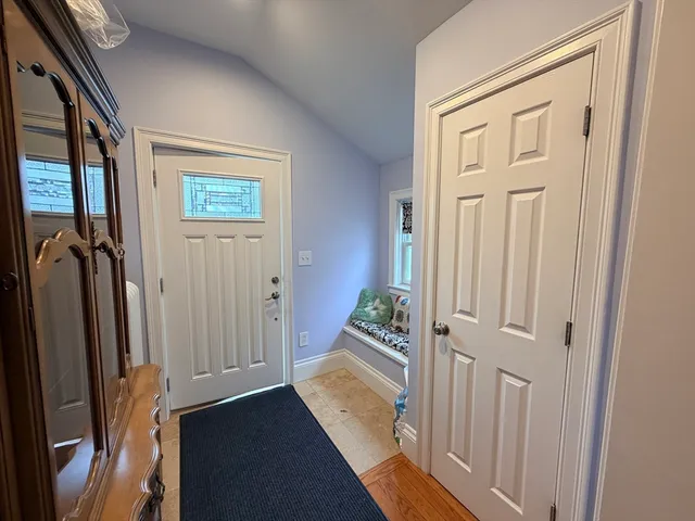$3,000 | 341 Linwood Avenue, Unit 2, Newton, MA 02460