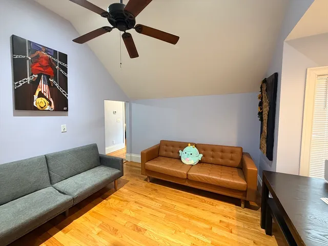 $3,000 | 341 Linwood Avenue, Unit 2, Newton, MA 02460